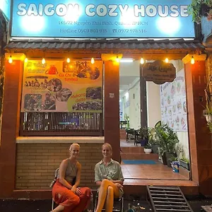 Saigon Cozy House & Coffee ホステル